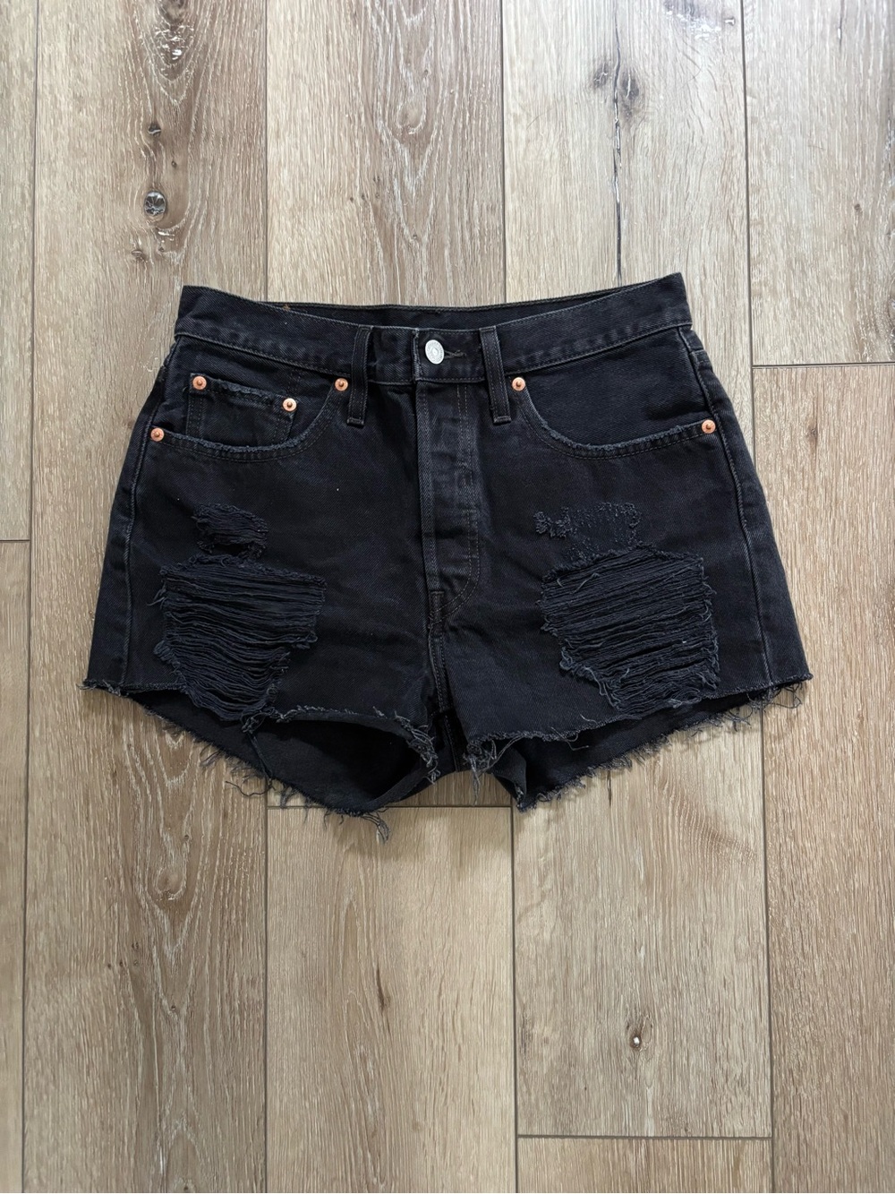 Levi's 501 black denim shorts size 28